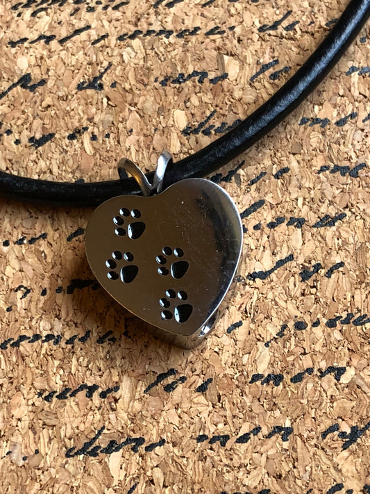 Cremation pet memorial pendant, pet urn, ashes necklace, loss of pet hand stamped necklace, dog urn, cat urn, pet remembrance jewelry