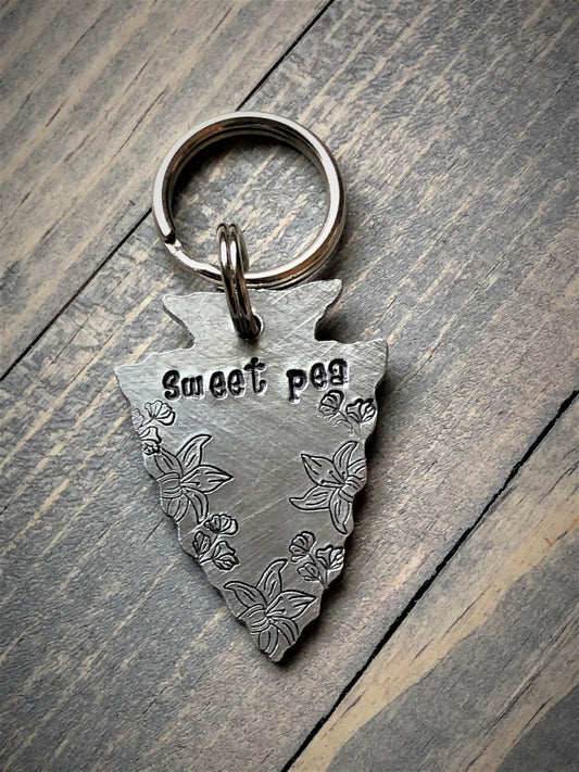 Custom Arrowhead Dog Tag, Hand Stamped Pet ID, Personalized Dog Tag for Dog, Arrowhead Dog Tag with Lily and sweet peas, Dog ID with Lily