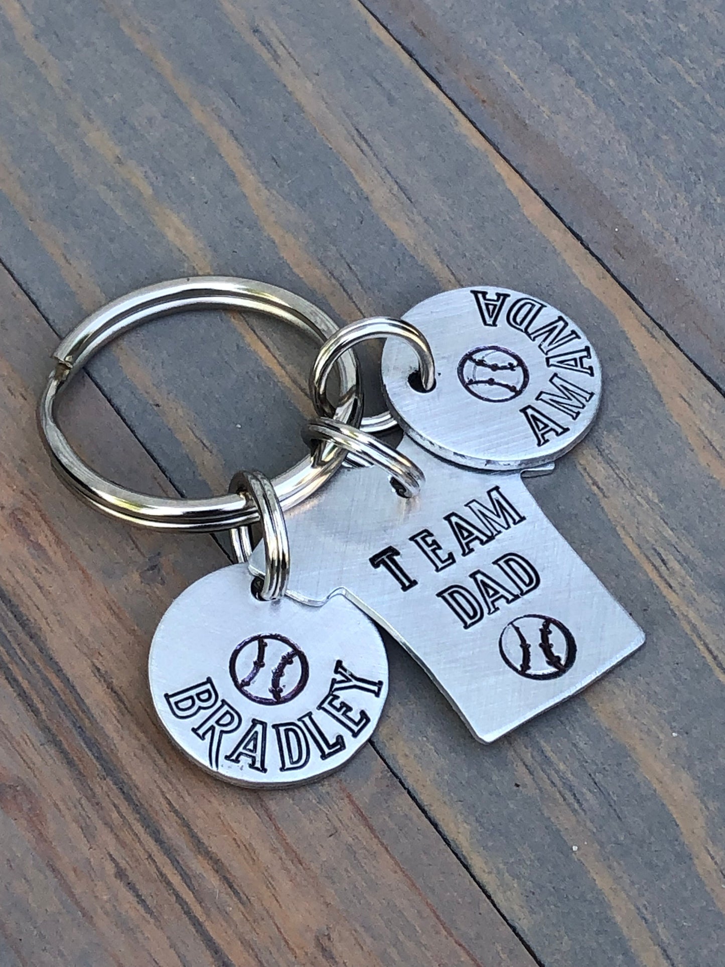 Team Dad Keychain for Father-Sports Team Keychain-Father's Day Gift- Team Grampa-Personalized Gift for Dad-Basketball-Baseball-Soccer-Hockey