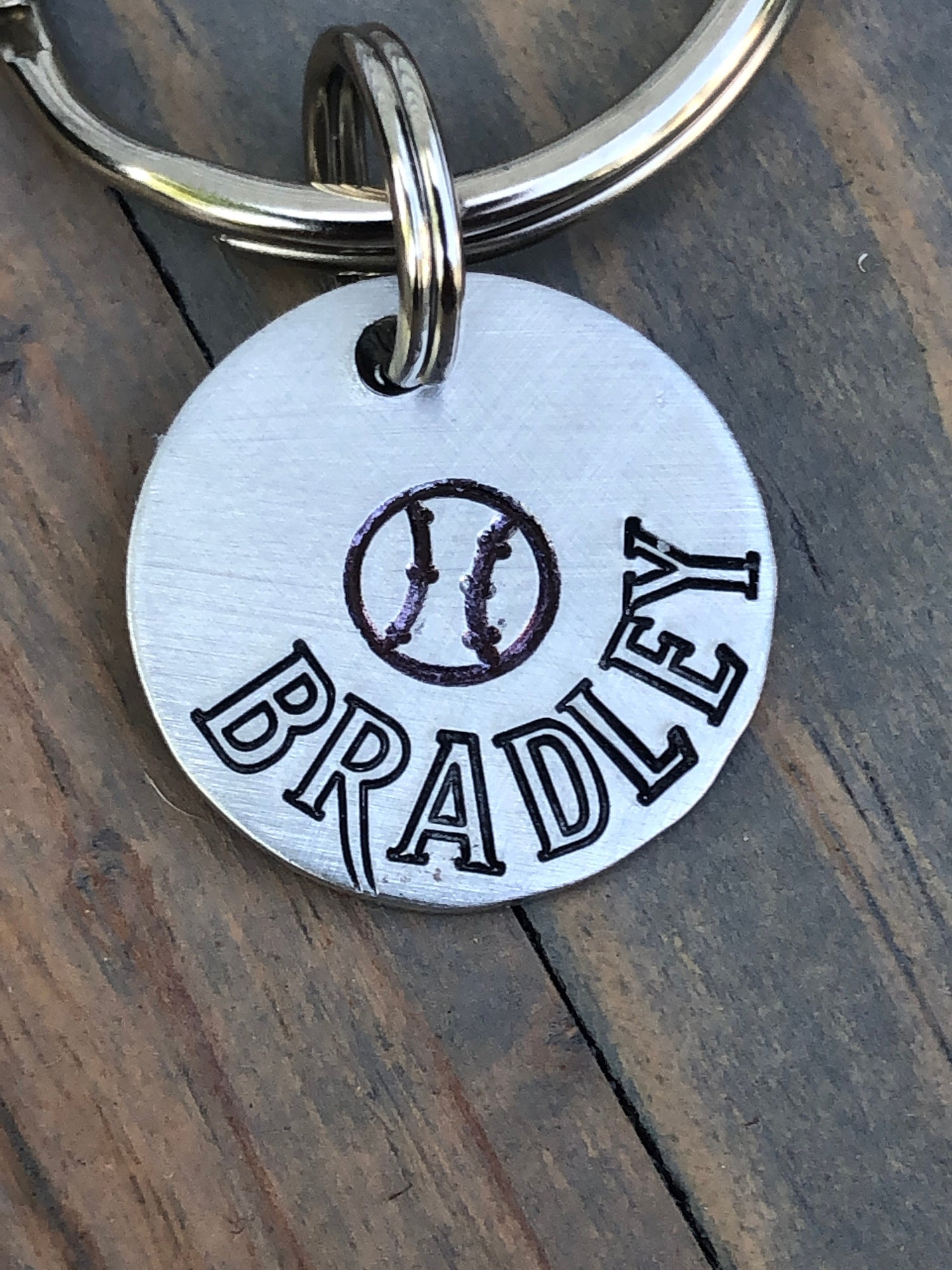 Team Dad Keychain for Father-Sports Team Keychain-Father's Day Gift- Team Grampa-Personalized Gift for Dad-Basketball-Baseball-Soccer-Hockey